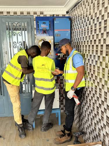 Réalisation Macrolect : installation à Bobo-Dioulasso (photo 124)