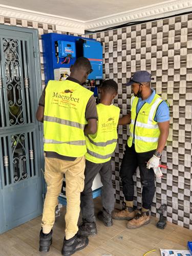 Réalisation Macrolect : installation à Bobo-Dioulasso (photo 125)